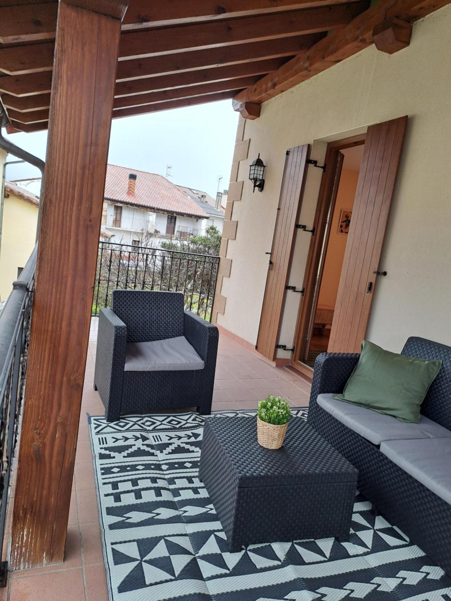 Casa Rural Torreblanca Urroz Dış mekan fotoğraf